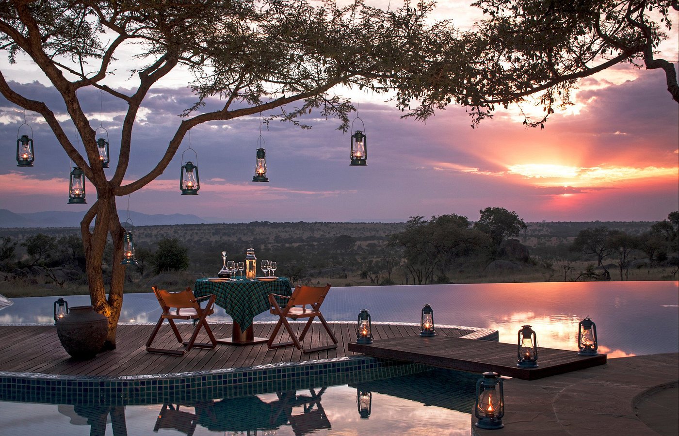 dining-by-the-pool dining-by-the-pool (bush dinners)