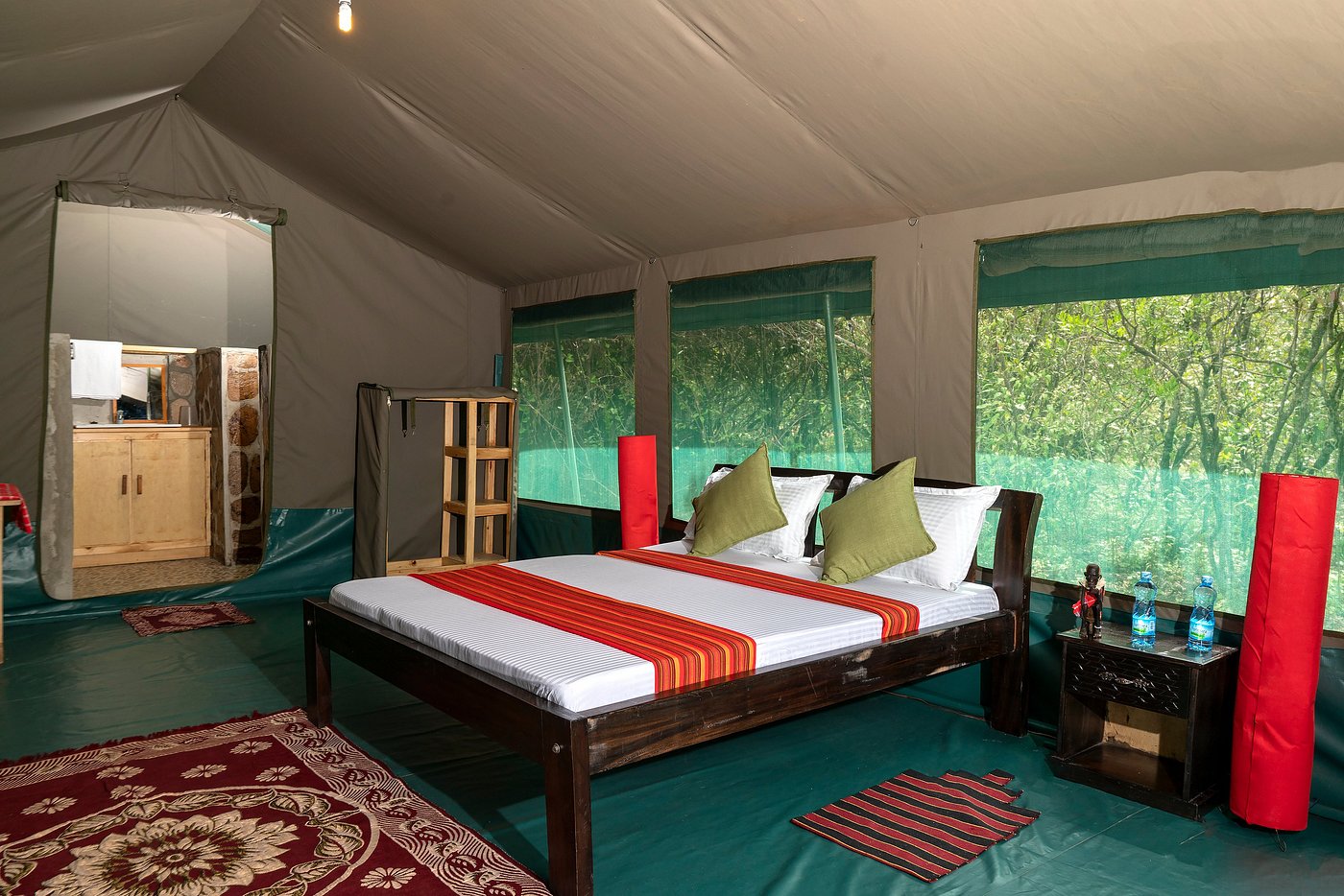 Olkinyei Mara Tented Camp (family luxury tent) Olkinyei Mara Tented Camp (family luxury tent)