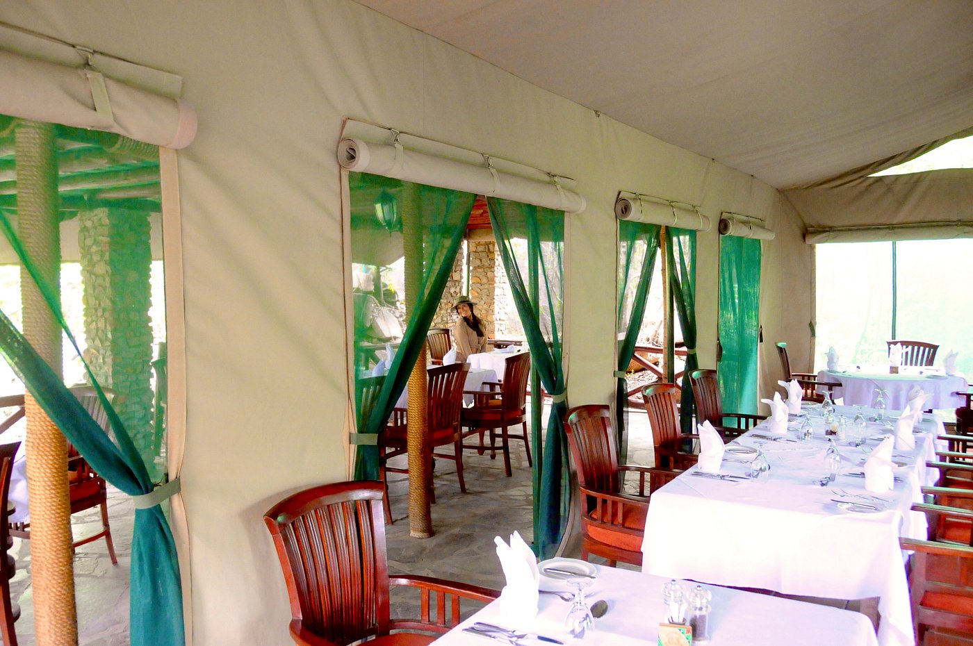 mbuzi-mawe-serena-camp-dining-area mbuzi-mawe-serena-camp-dining-area