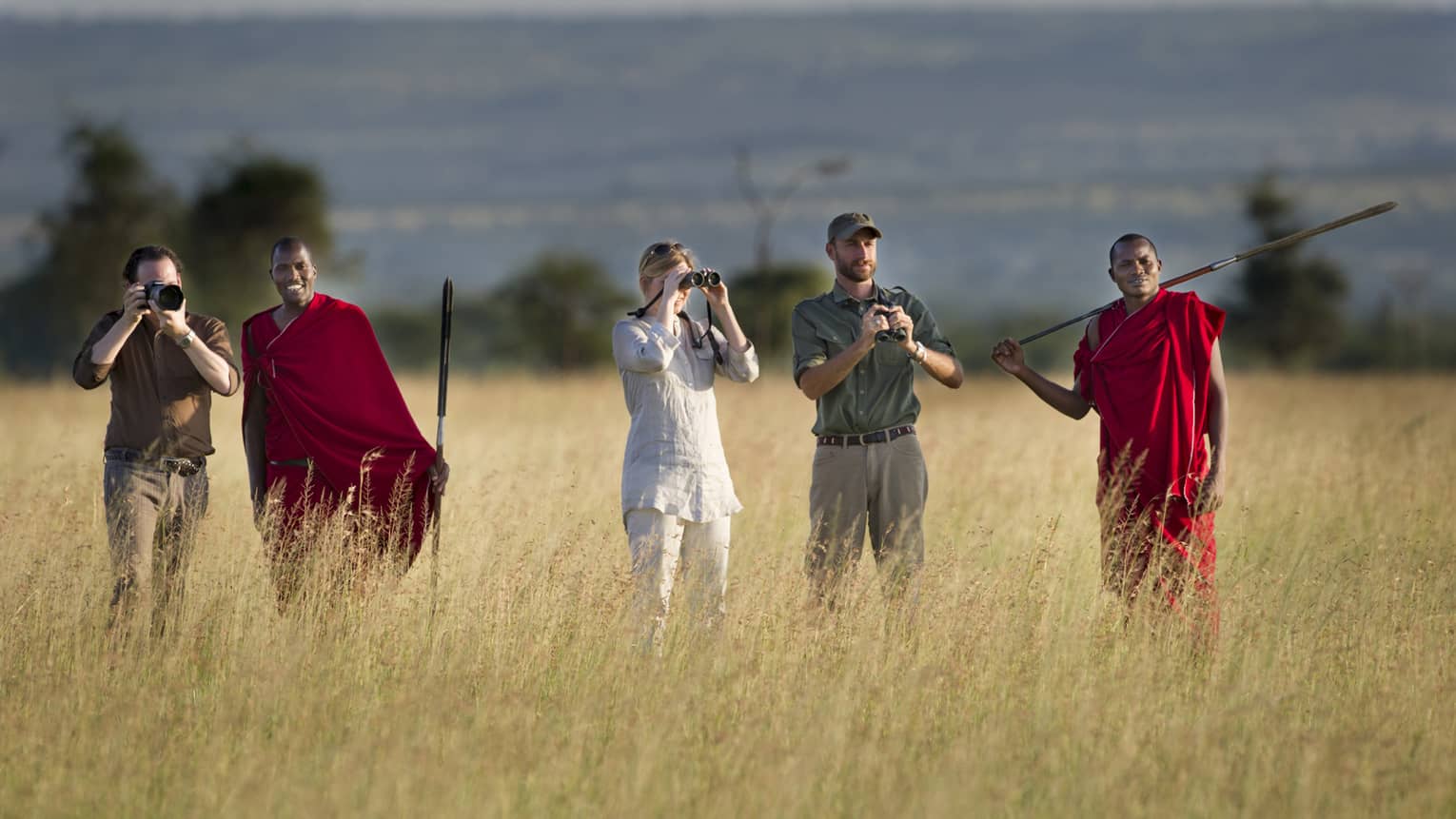 Walking safari Serengeti travellers