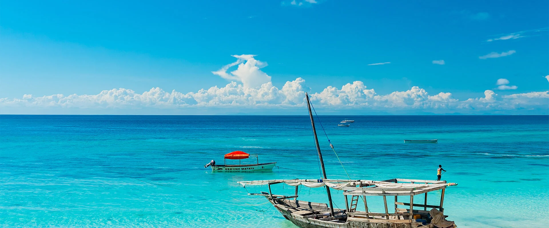 zanzibar_island_boat